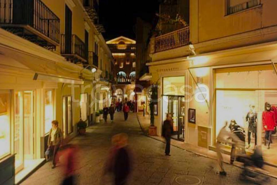 negozio in affitto a Capri