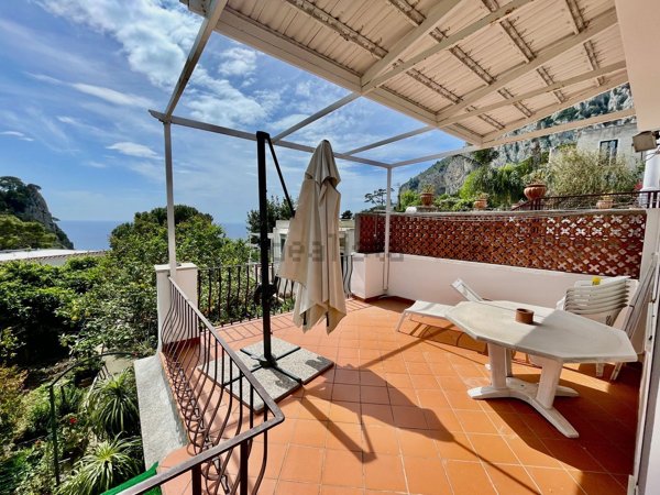 appartamento in affitto a Capri in zona Marina Piccola