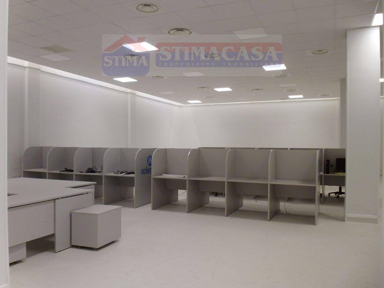 ufficio in affitto a Cardito
