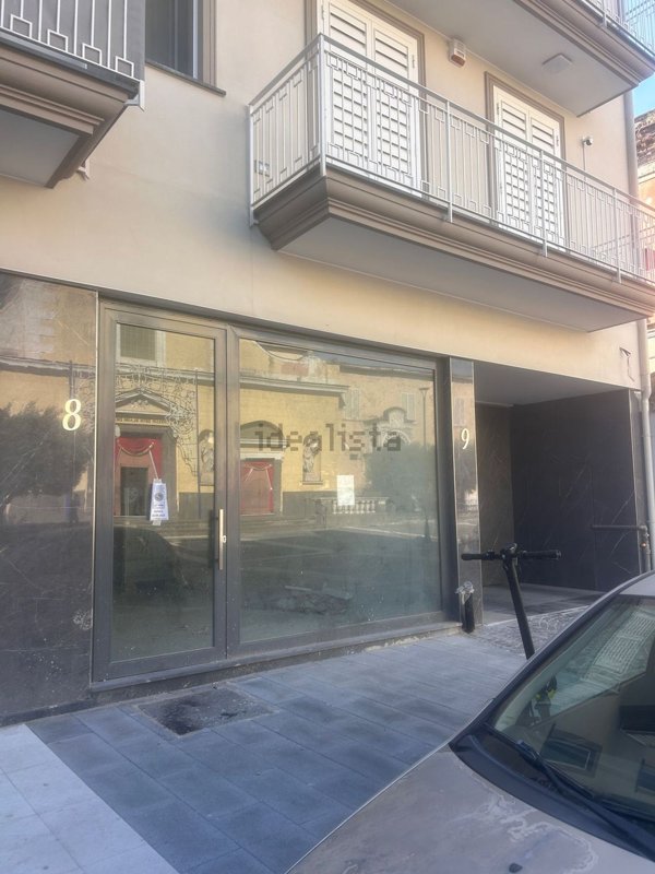locale commerciale in affitto a Cardito