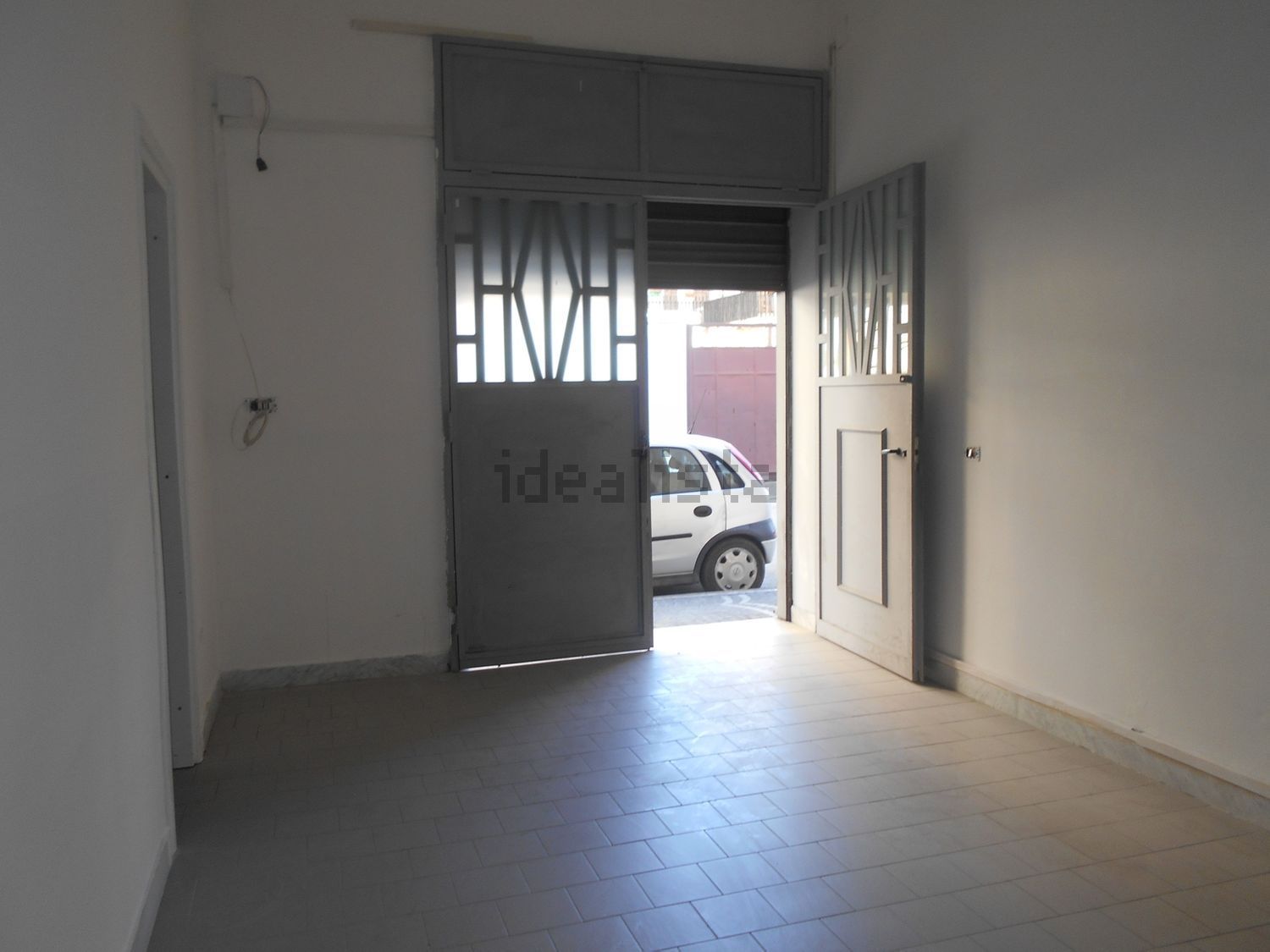 locale commerciale in affitto a Cardito
