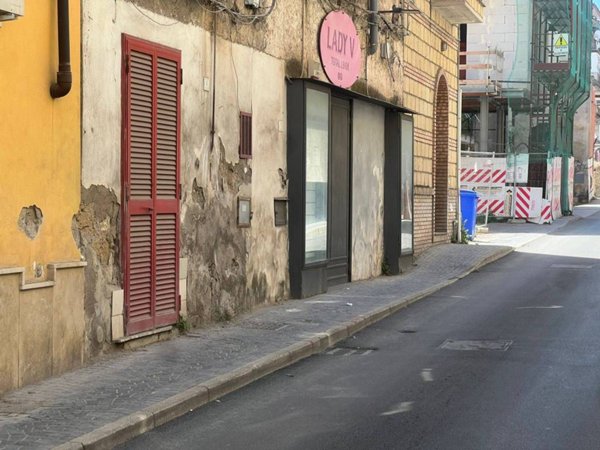 negozio in affitto a Casalnuovo di Napoli