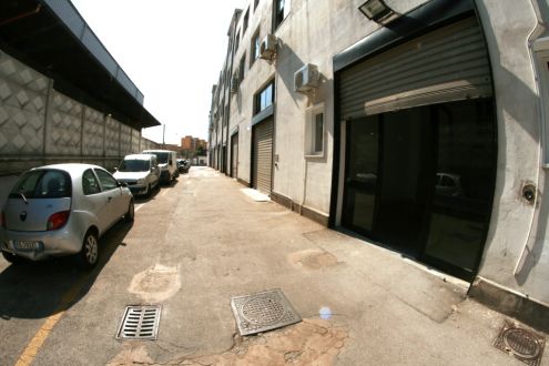 negozio in affitto a Casalnuovo di Napoli