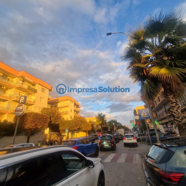 locale commerciale in affitto a Casalnuovo di Napoli