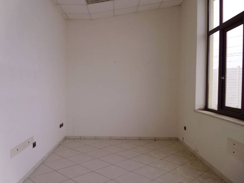 ufficio in affitto a Casalnuovo di Napoli in zona Tavernanova