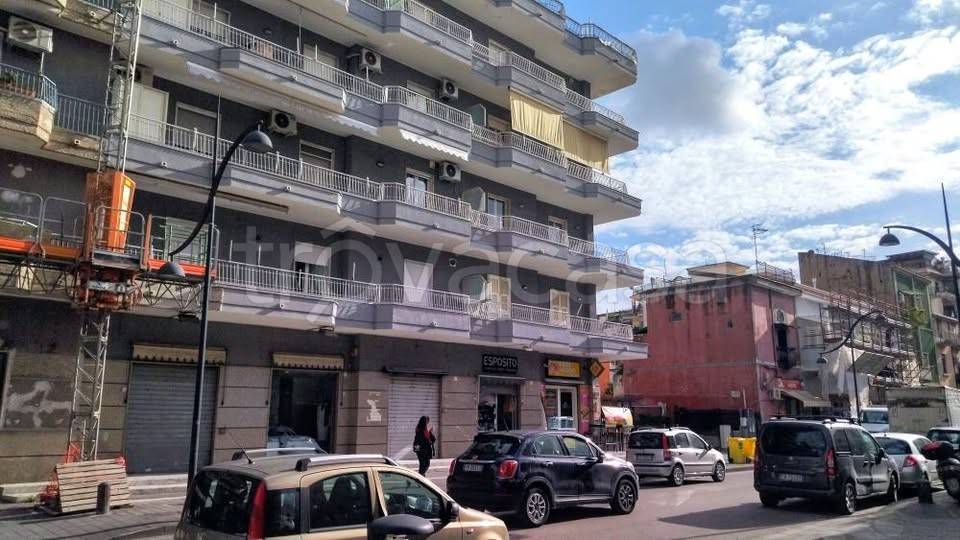 negozio in affitto a Casalnuovo di Napoli