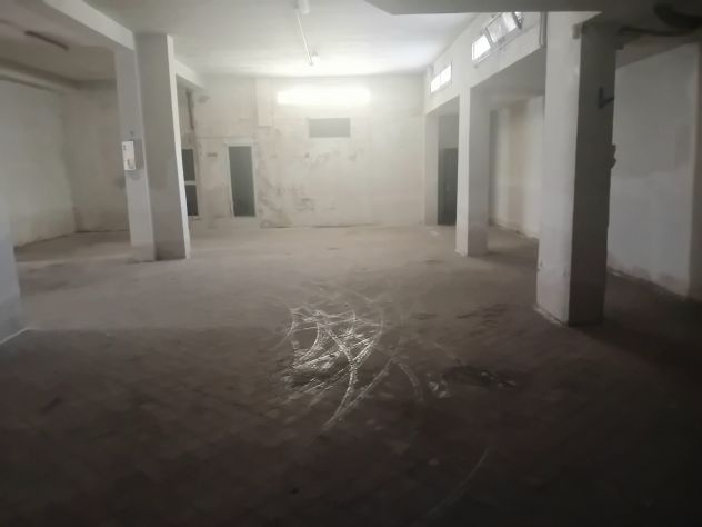 locale commerciale in affitto a Casalnuovo di Napoli