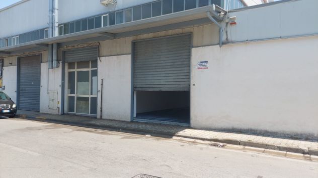 negozio in affitto a Casalnuovo di Napoli