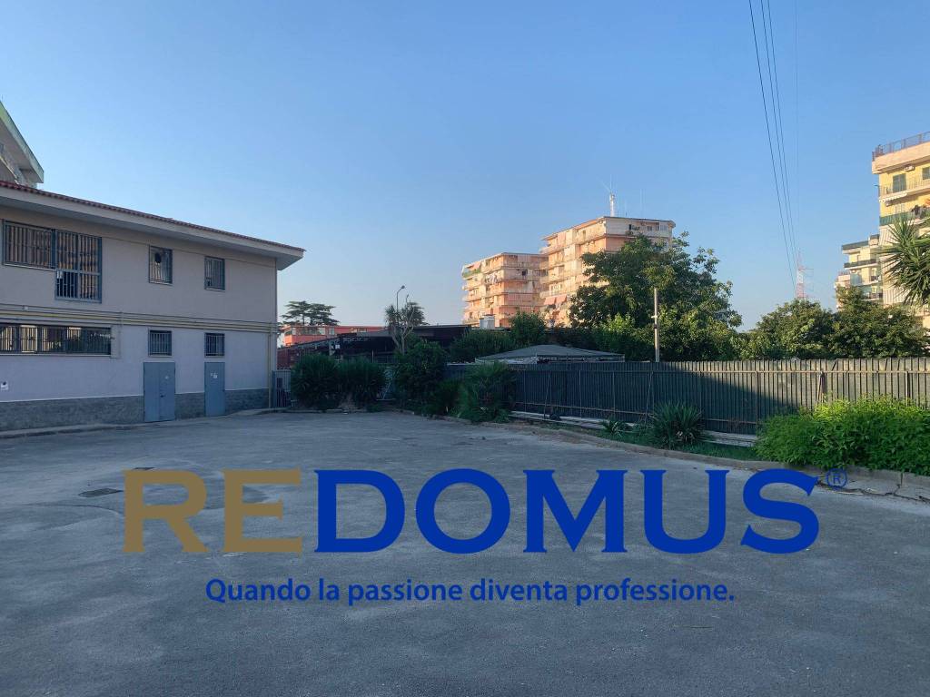 locale commerciale in affitto a Casalnuovo di Napoli