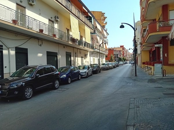 locale commerciale in affitto a Casalnuovo di Napoli