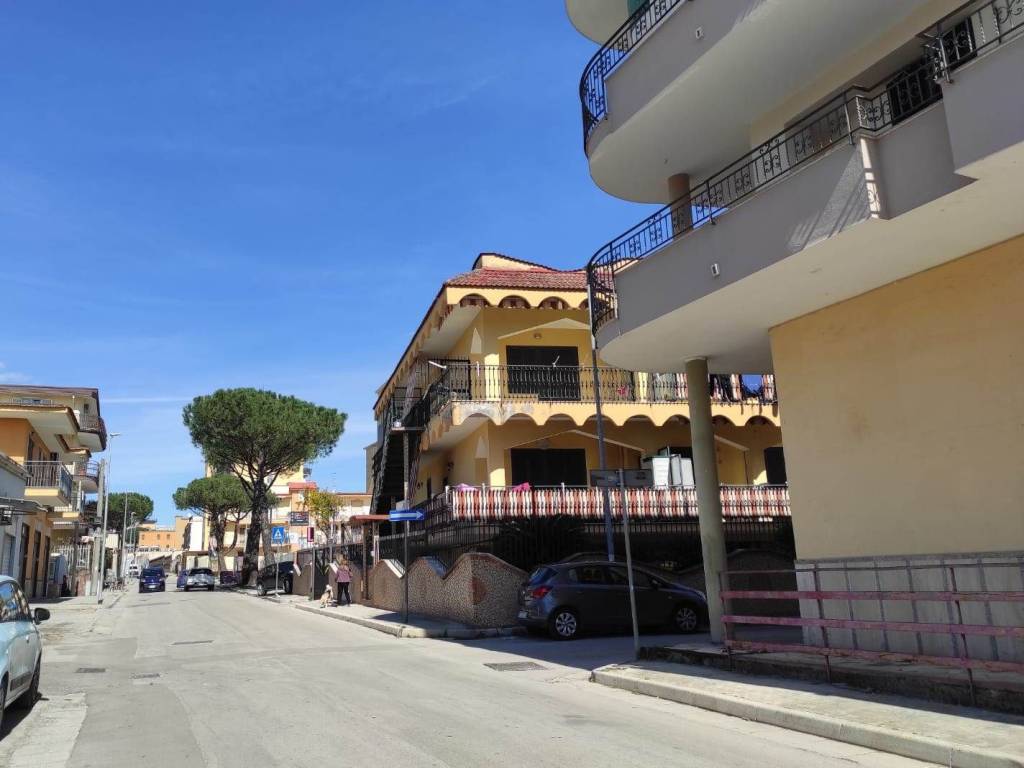 locale commerciale in affitto a Casalnuovo di Napoli