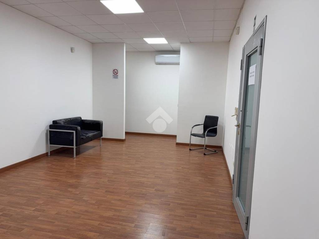 ufficio in affitto a Casalnuovo di Napoli