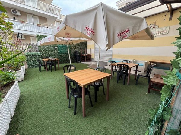 negozio in affitto a Casalnuovo di Napoli