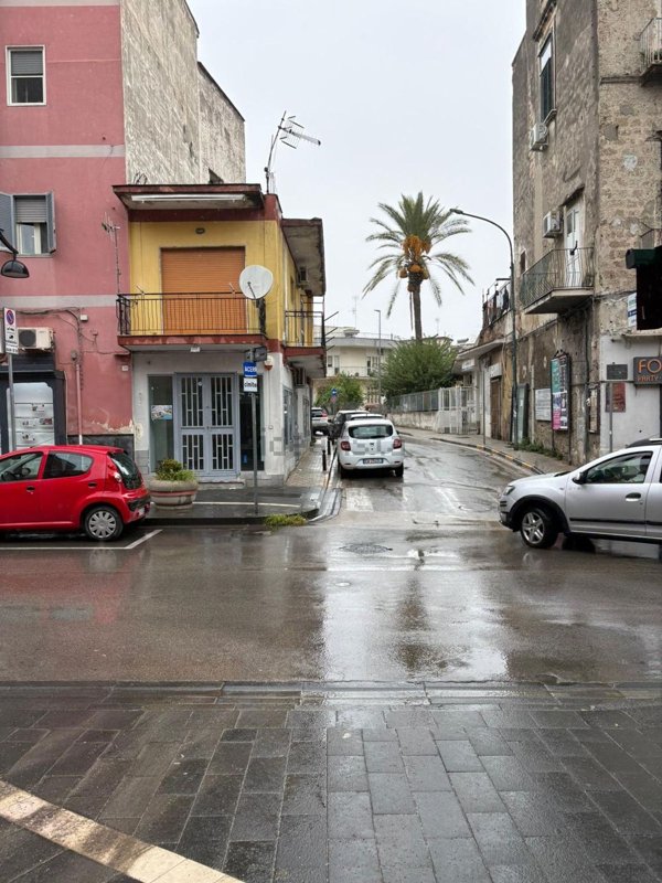 locale commerciale in affitto a Casalnuovo di Napoli