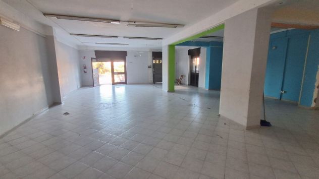 locale commerciale in affitto a Casalnuovo di Napoli