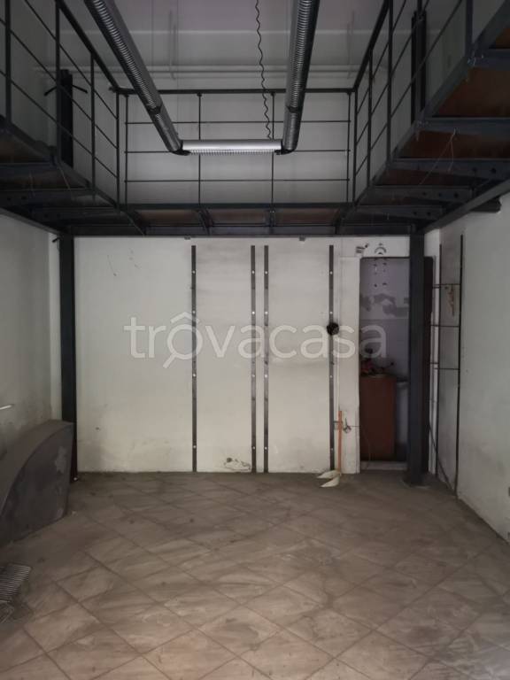 negozio in affitto a Casalnuovo di Napoli