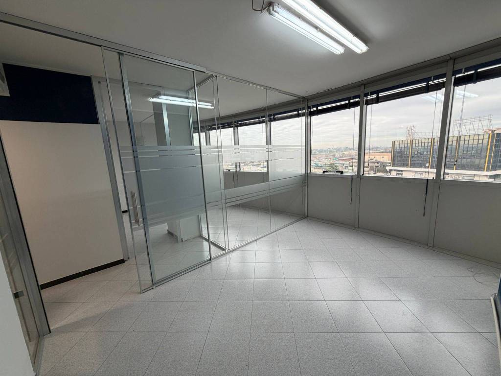 negozio in affitto a Casalnuovo di Napoli