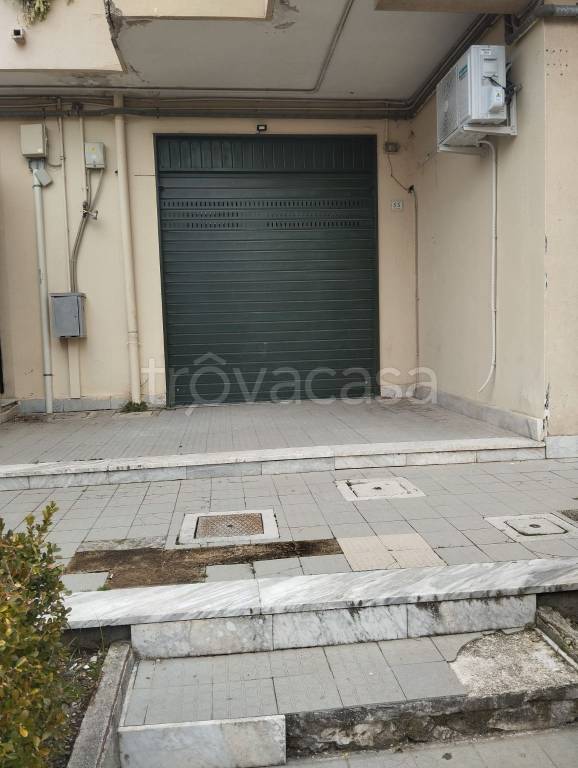 negozio in affitto a Casalnuovo di Napoli