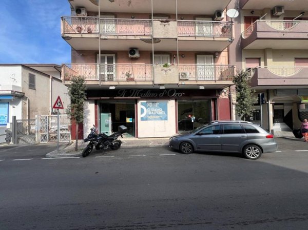 negozio in affitto a Casalnuovo di Napoli