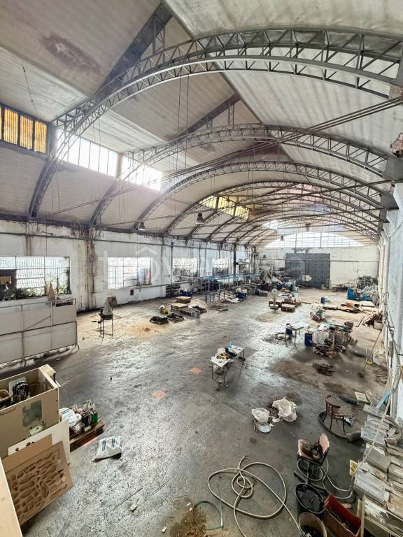 locale commerciale in affitto a Casalnuovo di Napoli