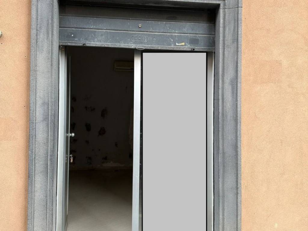 negozio in affitto a Casalnuovo di Napoli