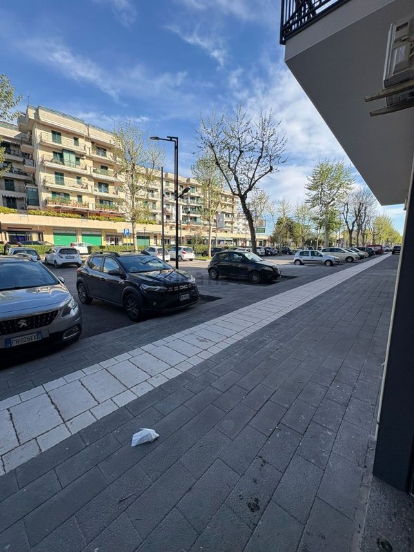 locale commerciale in affitto a Casalnuovo di Napoli