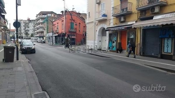 locale commerciale in affitto a Casalnuovo di Napoli