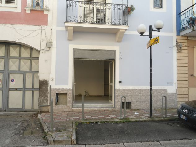 negozio in affitto a Casalnuovo di Napoli