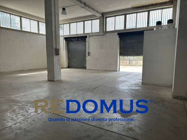 locale commerciale in affitto a Casalnuovo di Napoli