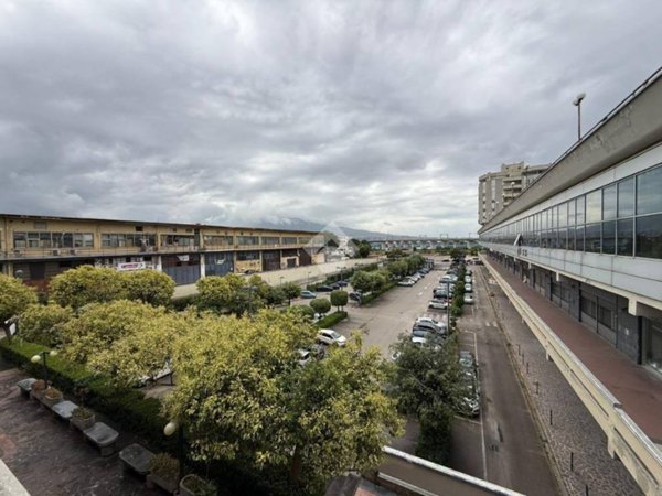 negozio in affitto a Casalnuovo di Napoli