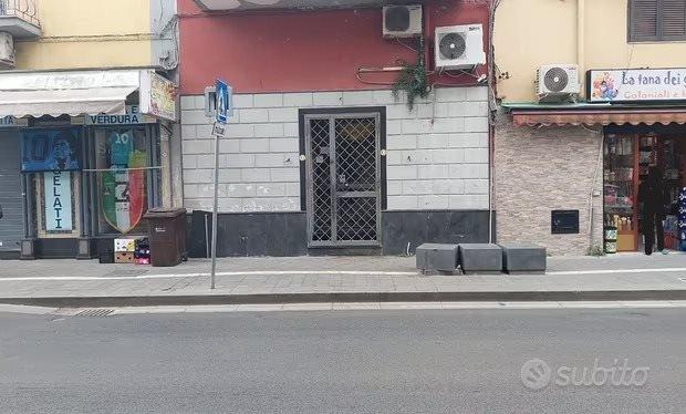negozio in affitto a Casalnuovo di Napoli