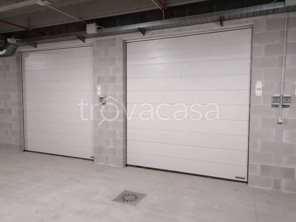 locale di sgombero in affitto a Casalnuovo di Napoli