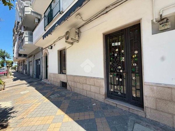 negozio in affitto a Casalnuovo di Napoli