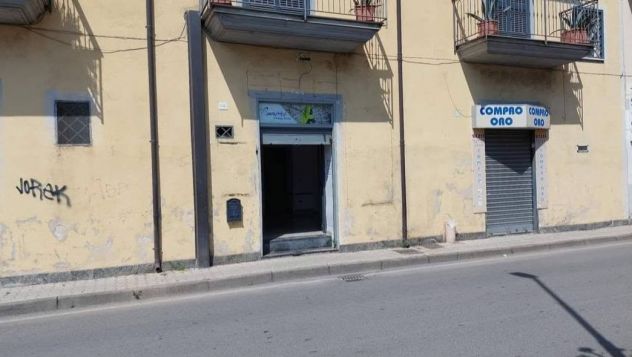 locale commerciale in affitto a Casalnuovo di Napoli
