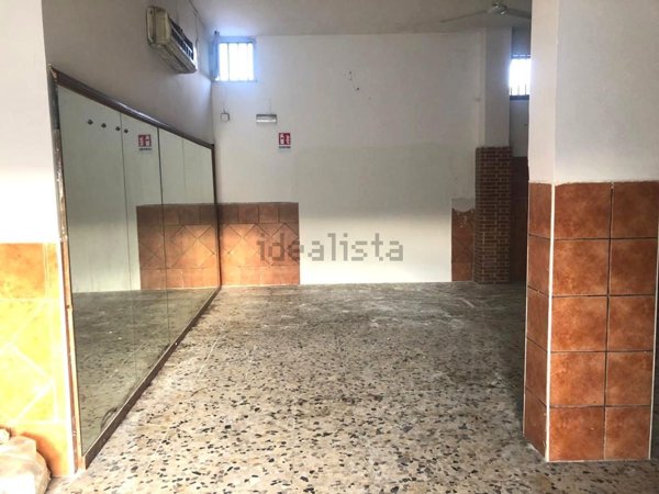 locale commerciale in affitto a Casandrino