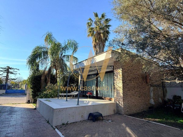 casa indipendente in affitto a Casandrino