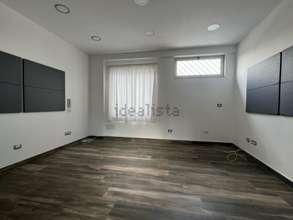 ufficio in affitto a Casandrino