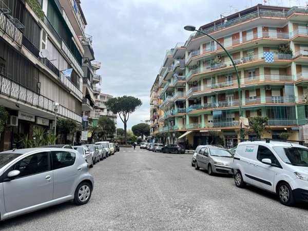 negozio in affitto a Casavatore