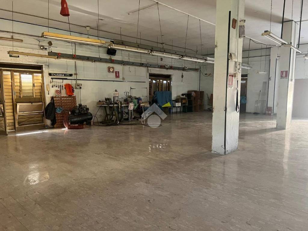 negozio in affitto a Casavatore