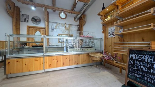 negozio in affitto a Casavatore