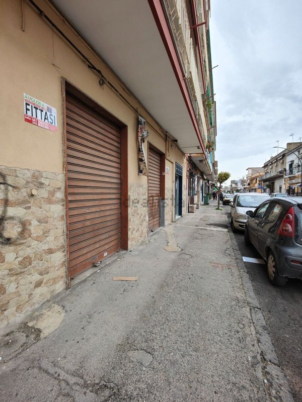 locale commerciale in affitto a Casavatore