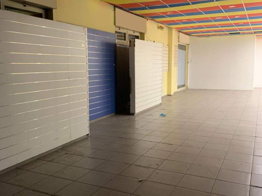 negozio in affitto a Casavatore