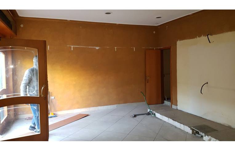 locale commerciale in affitto a Casavatore