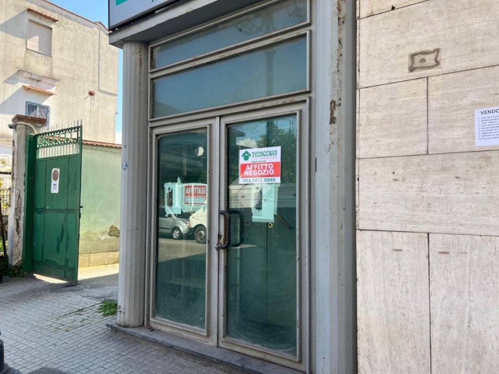 negozio in affitto a Casavatore