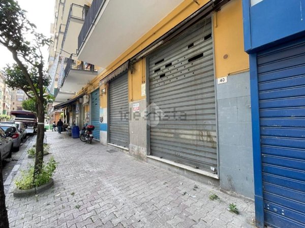 negozio in affitto a Casavatore