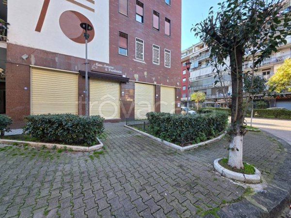 negozio in affitto a Casavatore
