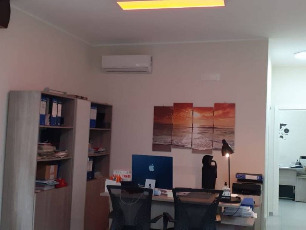 ufficio in affitto a Casoria