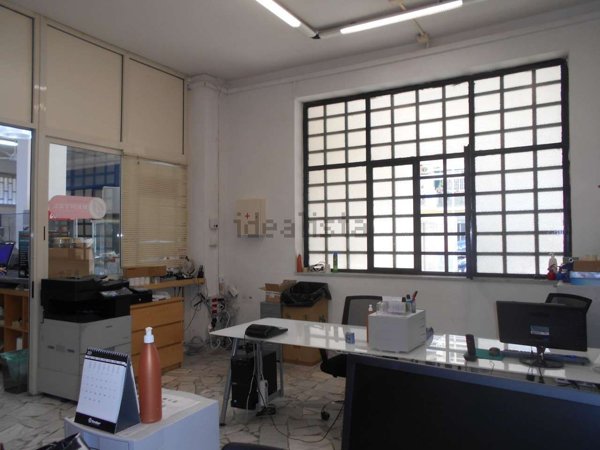 negozio in affitto a Casoria