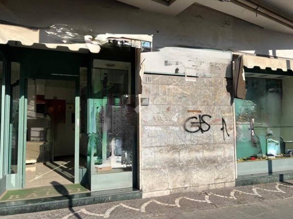 negozio in affitto a Casoria