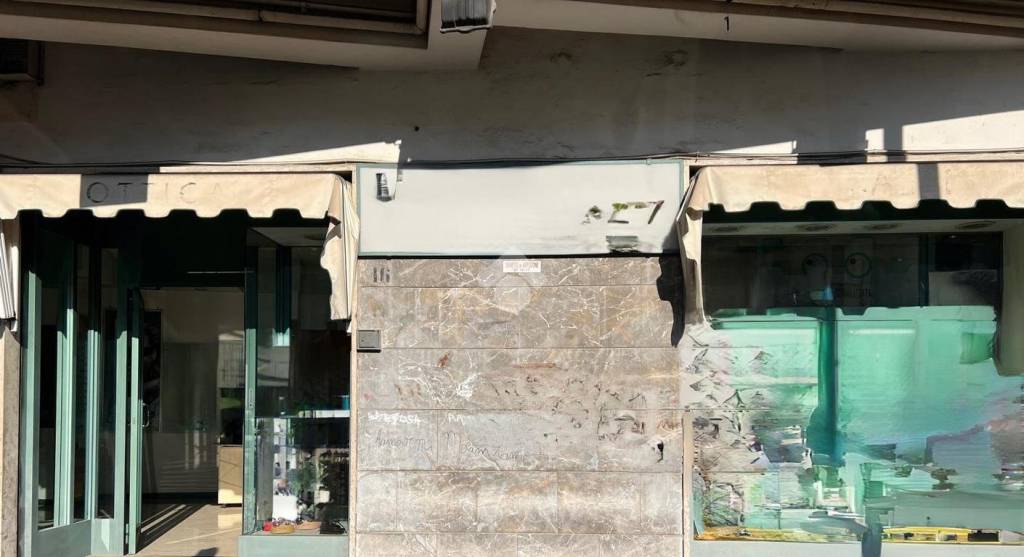 negozio in affitto a Casoria